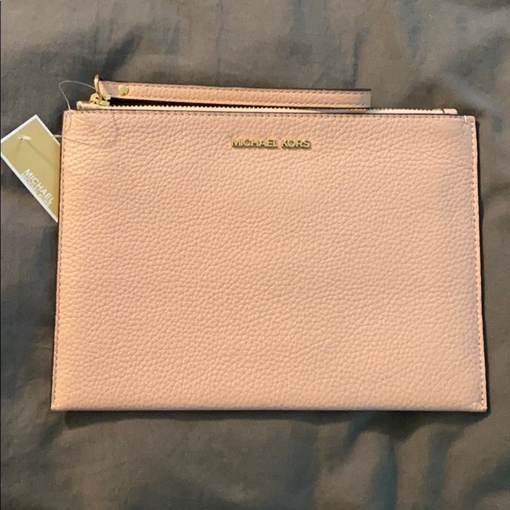 ✨NTW✨ MICHAEL KORS WRISTLET